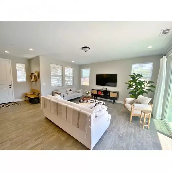 Arroyo Grande, CA 93420,350 E Cherry Avenue