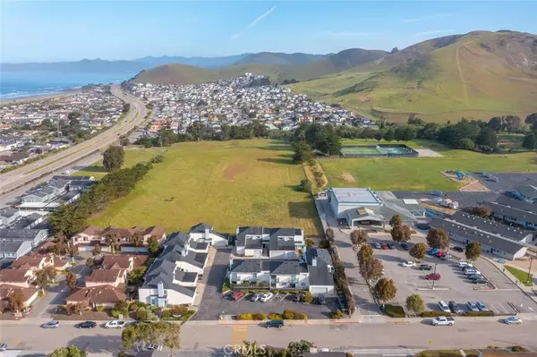 Morro Bay, CA 93442,391 Sequoia Street #11