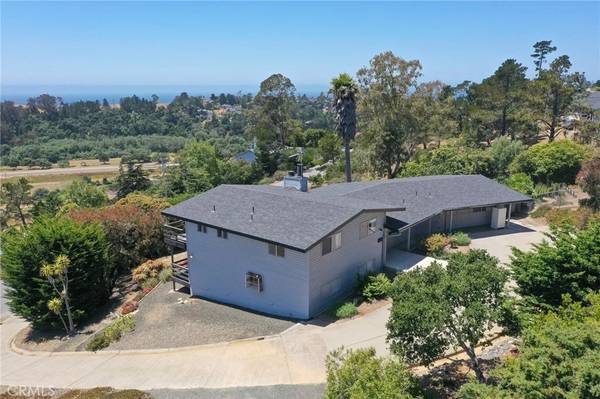 4960 Grove Street, Cambria, CA 93428