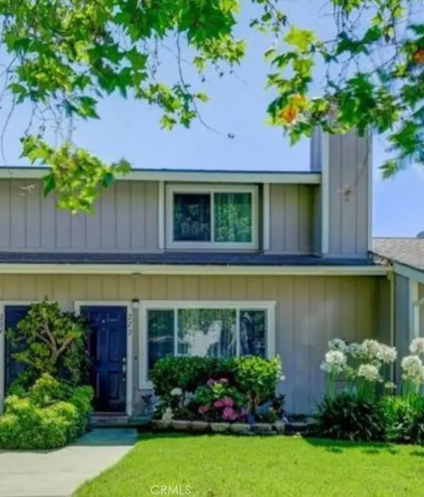 Lompoc, CA 93436,222 N R Street