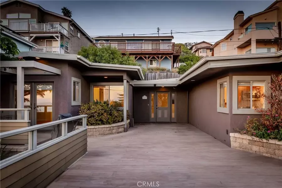 1037 S Ocean Avenue, Cayucos, CA 93430