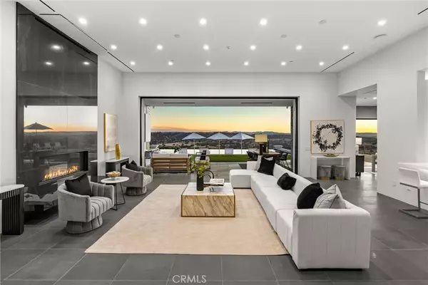 Paso Robles, CA 93446,888 Camino Vina