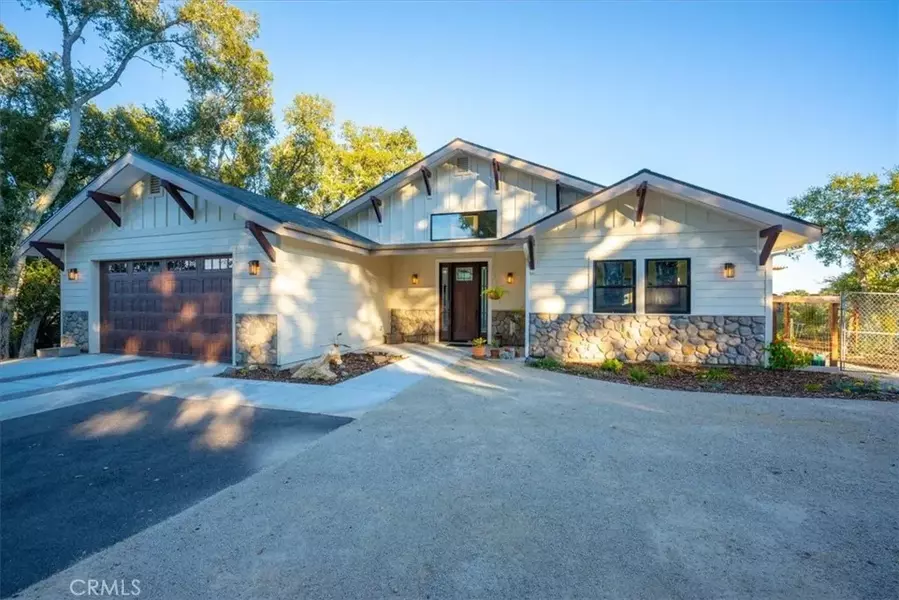 9094 La Canada Road, Atascadero, CA 93422