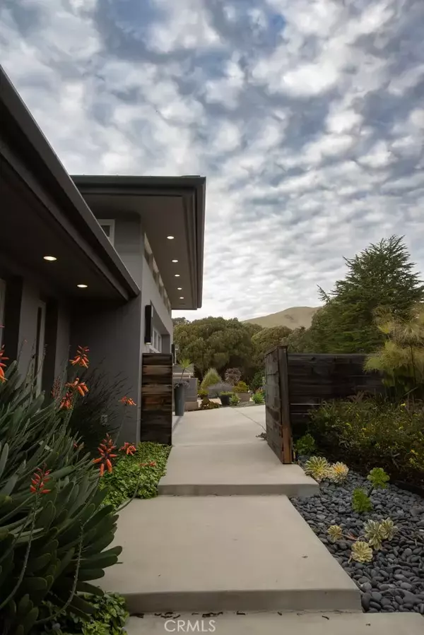 Morro Bay, CA 93442,3020 Ironwood Avenue
