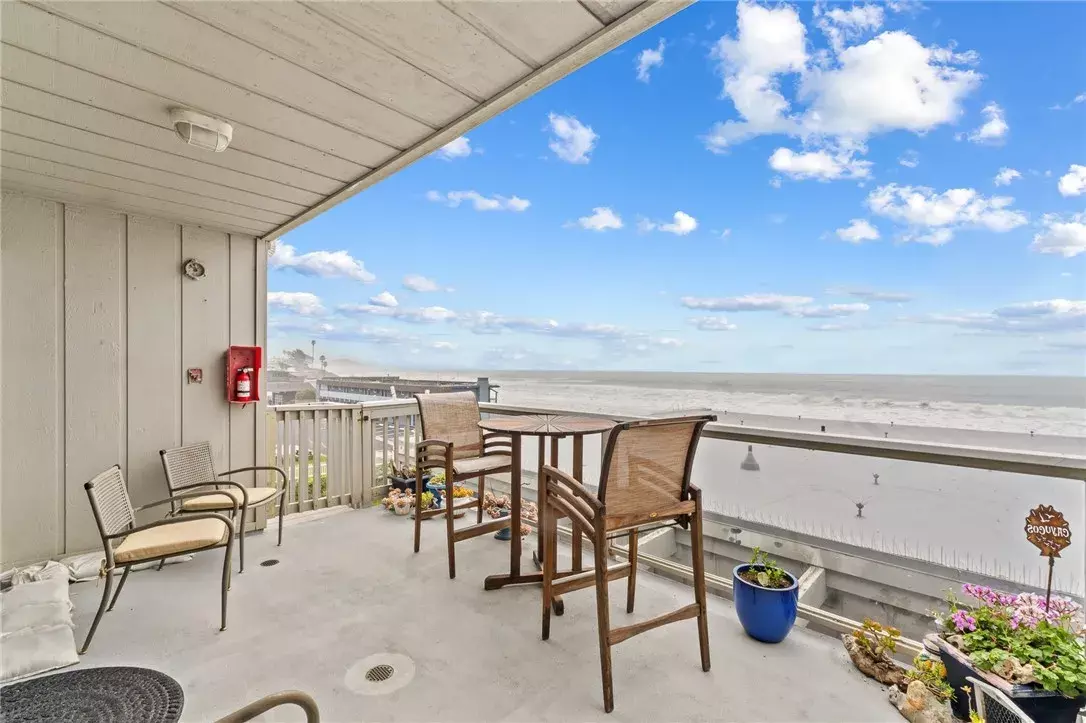 Cayucos, CA 93430,77 N Ocean Avenue #12