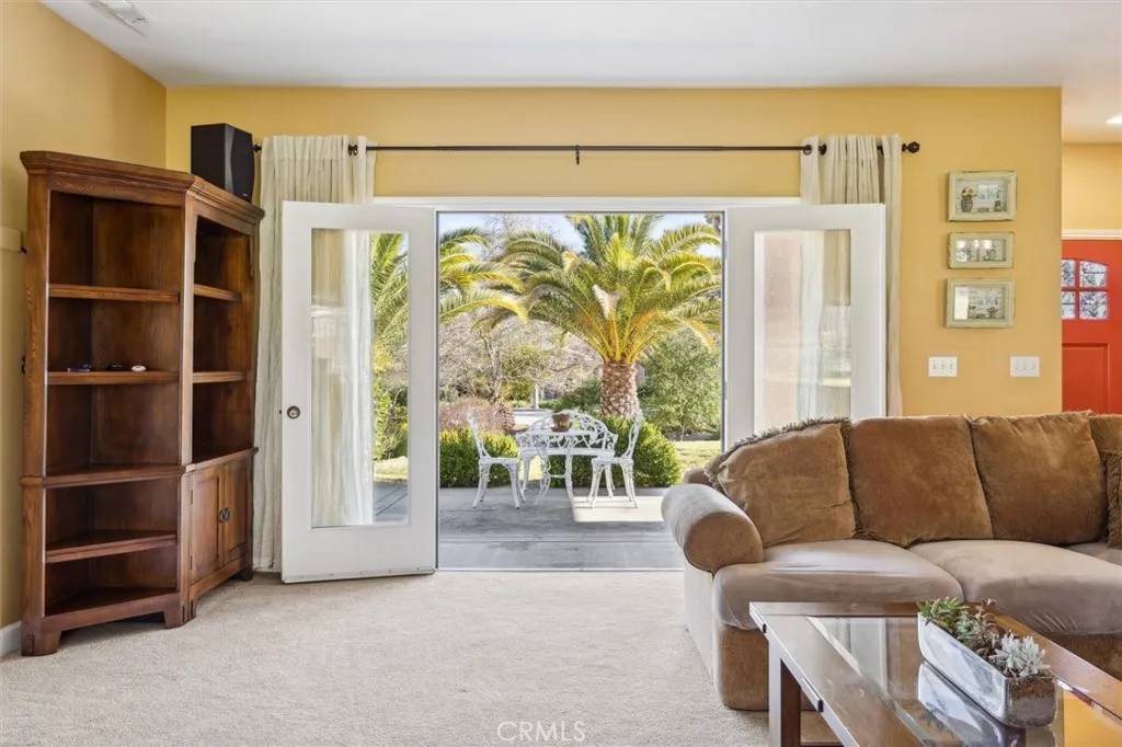 1100 N Ferrocarril Road, Atascadero, CA 93422