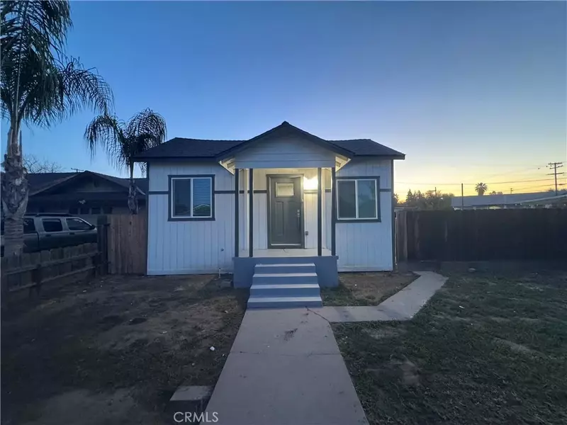 425 S 6th Street, Fowler, CA 93625