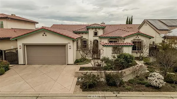 1562 N Empire Lane, Clovis, CA 93619