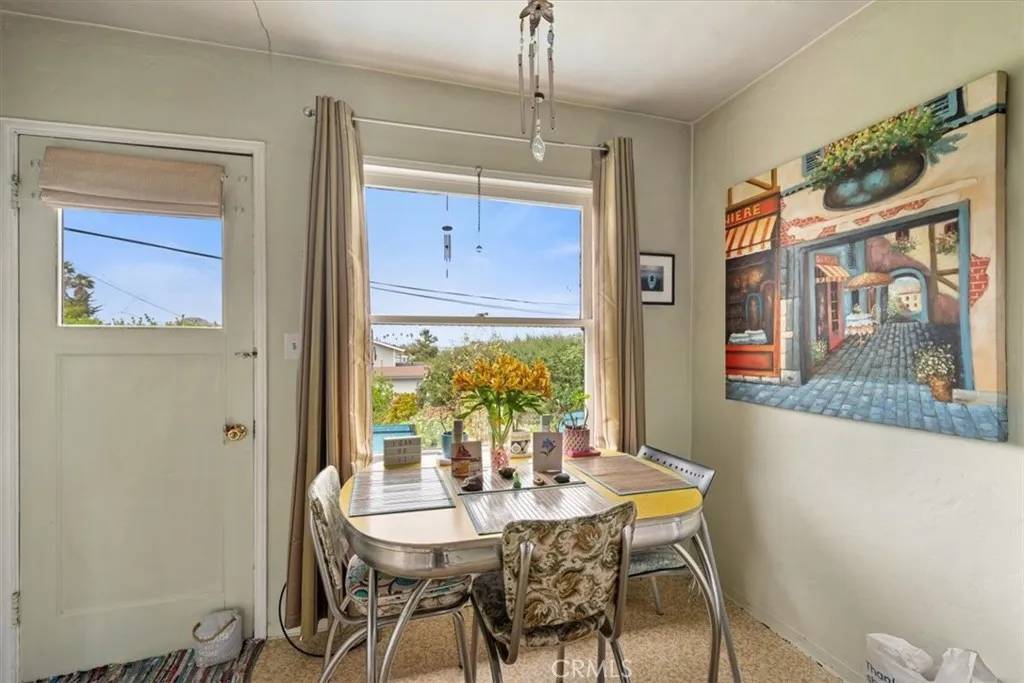 Morro Bay, CA 93442,685 Kings Ave