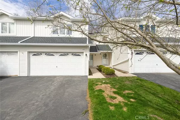 1284 Courtney Drive, Outside Area (outside Ca), NY 14564