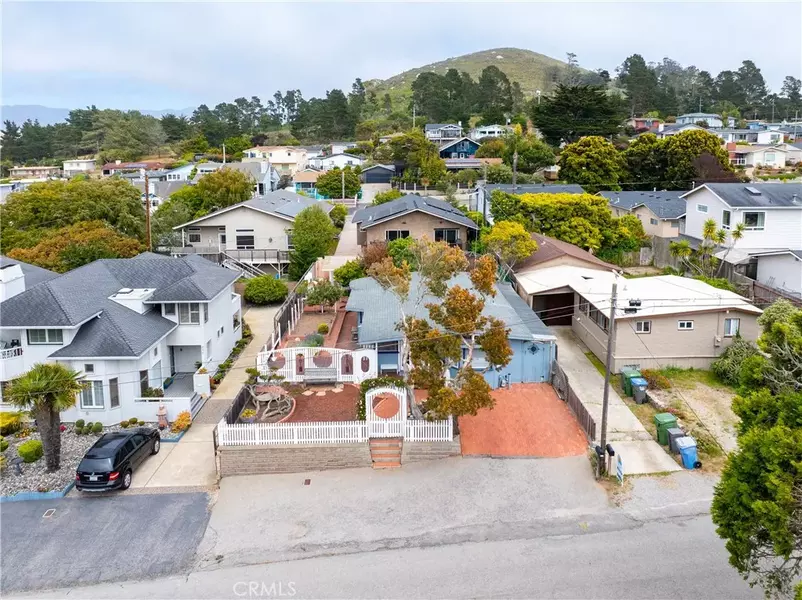 418 Tulare Avenue, Morro Bay, CA 93442
