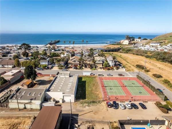Cayucos, CA 93430,0 Ash