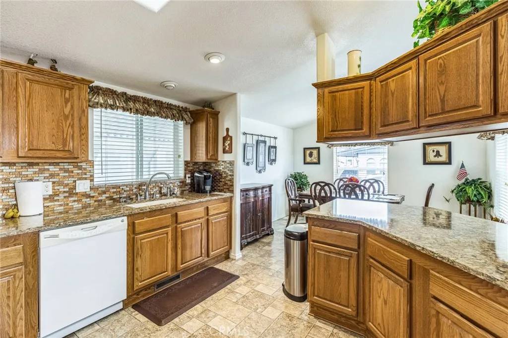 Pismo Beach, CA 93449,140 S Dolliver #15