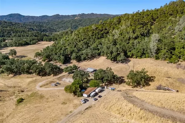 7855 Running Deer Road, Paso Robles, CA 93446