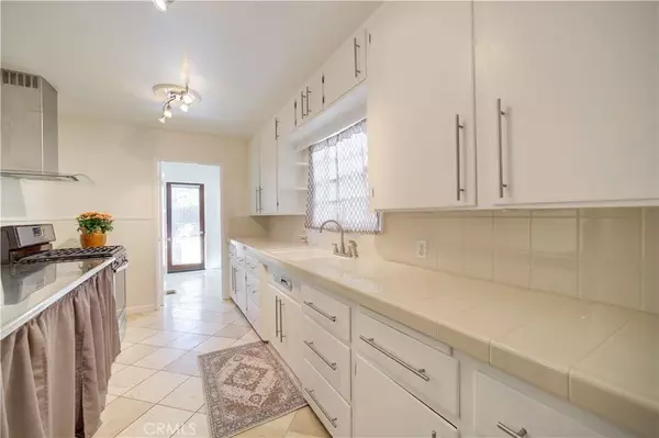 Paso Robles, CA 93446,1835 Oak Street