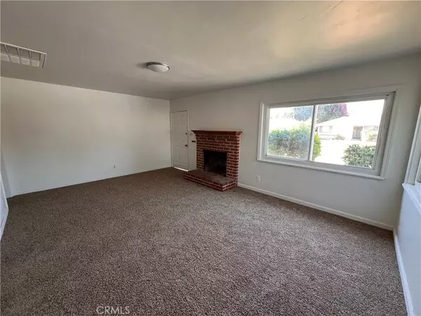 Visalia, CA 93277,2419 W Harvard Avenue