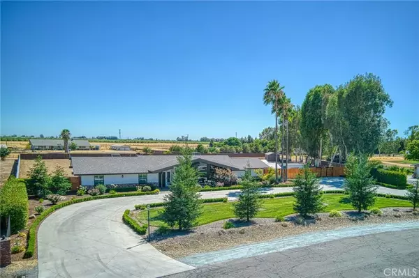 8639 E Los Altos Avenue, Clovis, CA 93619