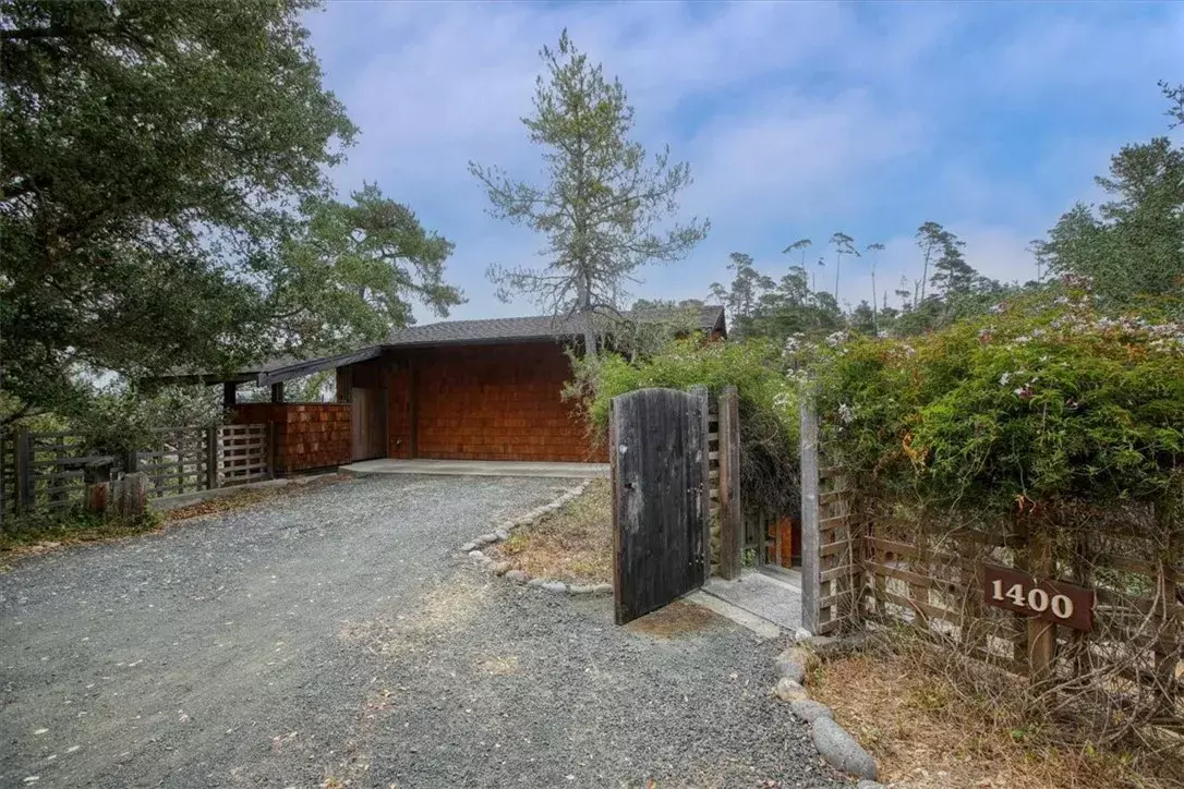 Cambria, CA 93428,1400 Spencer Street