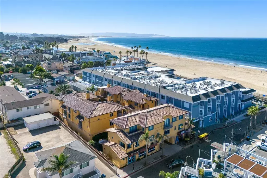 Pismo Beach, CA 93449,160 Hinds Avenue #202