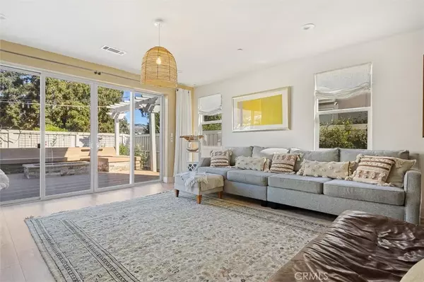 San Luis Obispo, CA 93401,3898 Hayfield