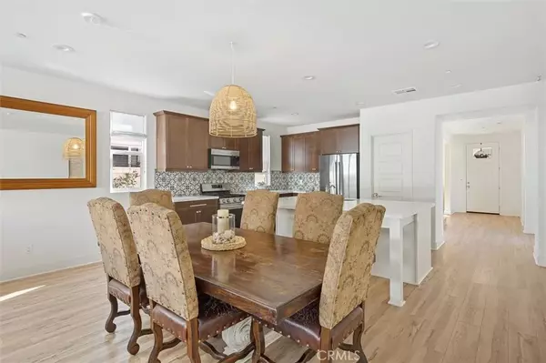 San Luis Obispo, CA 93401,3898 Hayfield