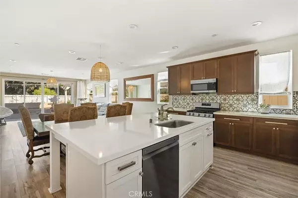 San Luis Obispo, CA 93401,3898 Hayfield