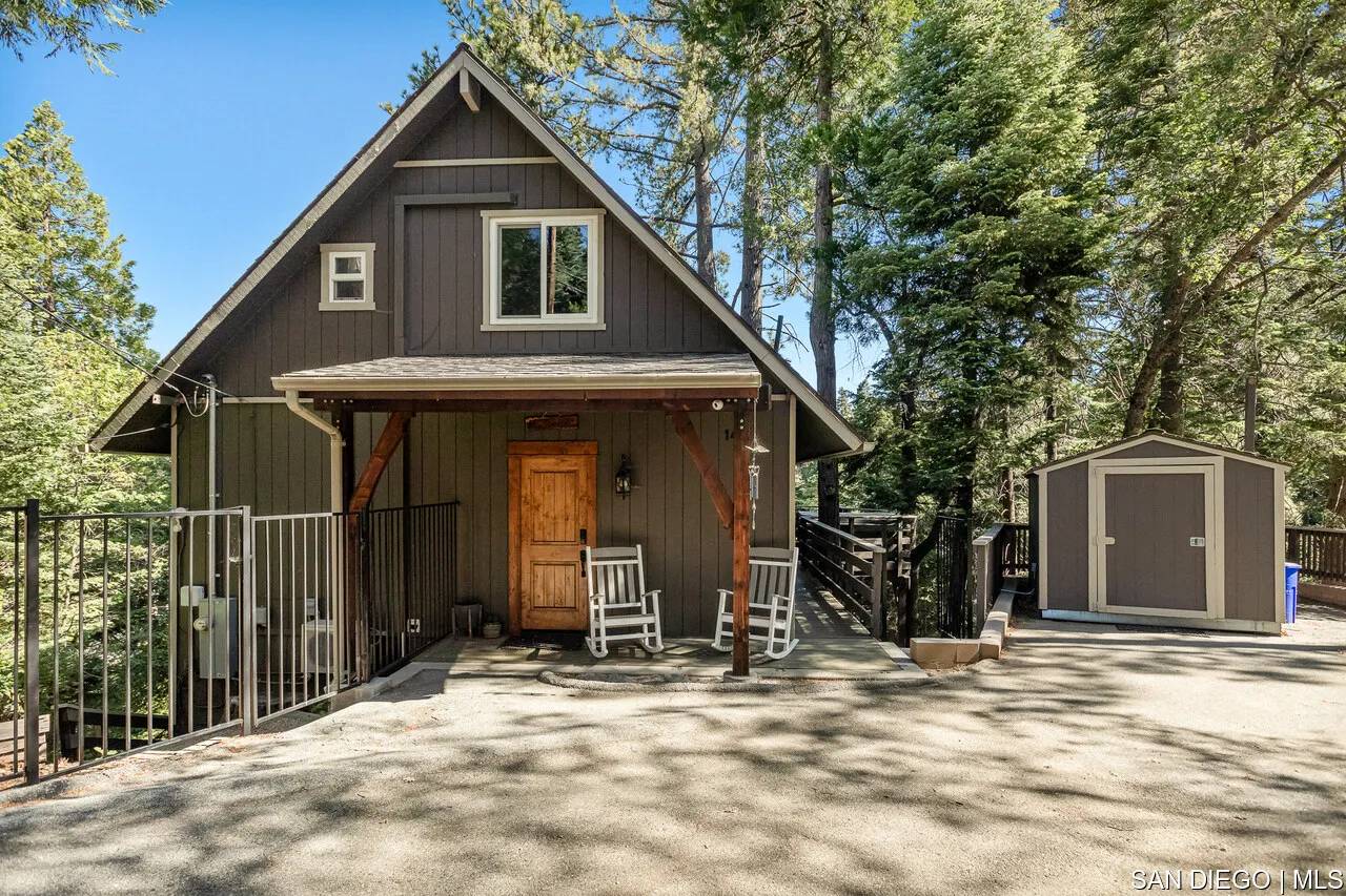 147 State Highway 173, Lake Arrowhead, CA 92352
