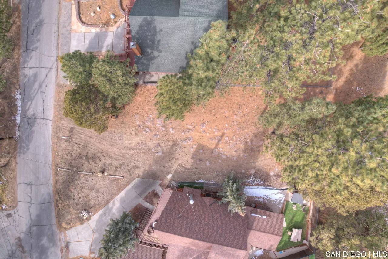 255 Eagle DR, Big Bear Lake, CA 92315