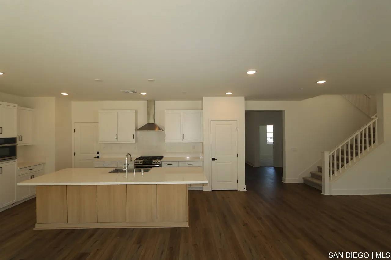 Fallbrook, CA 92028,763 Meadowood ST #337