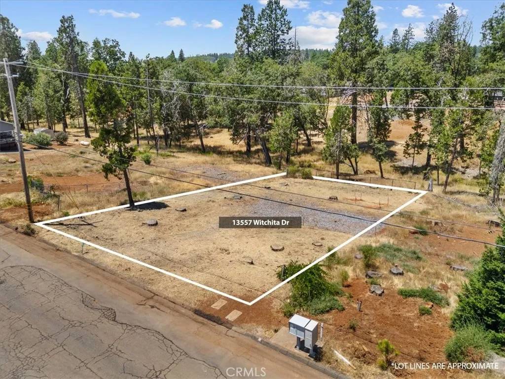 13557 Wichita, Magalia, CA 95954
