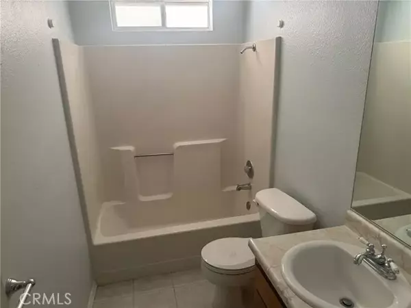 Anderson, CA 96007,2885 Red Bud Lane