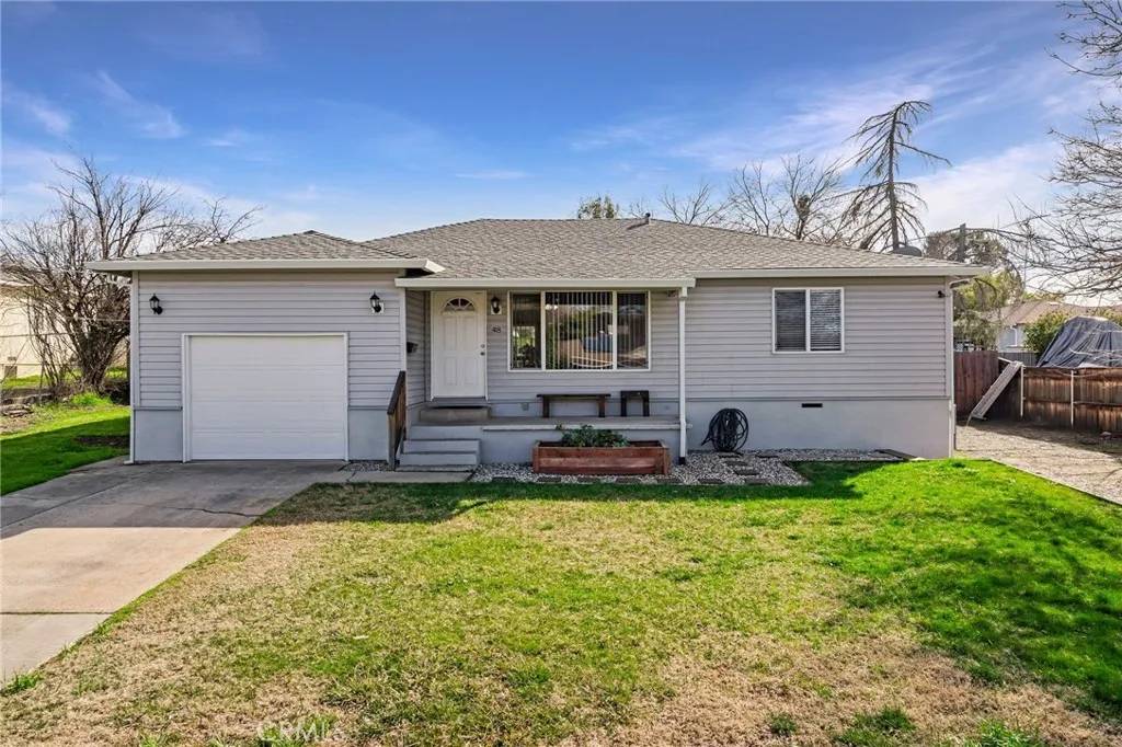 48 La Cresenta Drive, Oroville, CA 95965