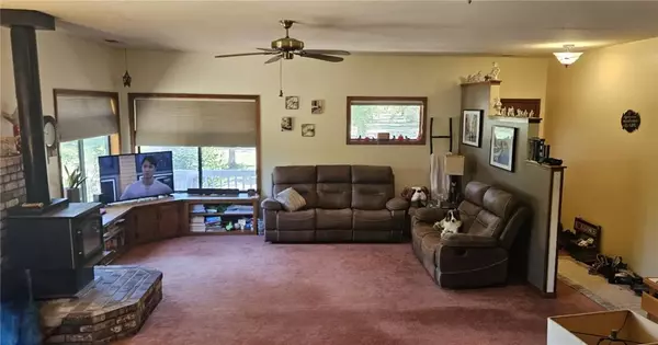25205 5th Avenue, Los Molinos, CA 96055