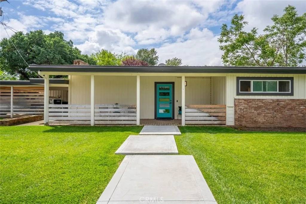 8051 Los Altos Drive,  Los Molinos,  CA 96055