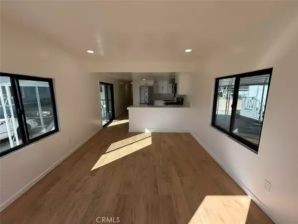 Lakewood, CA 90715,20806 Gridley #42