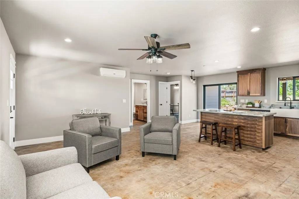 Paradise, CA 95969,5676 Paradise Avenue