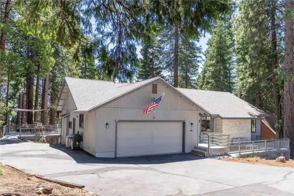 Lake Almanor, CA 96137,720 E Mountain Ridge Road