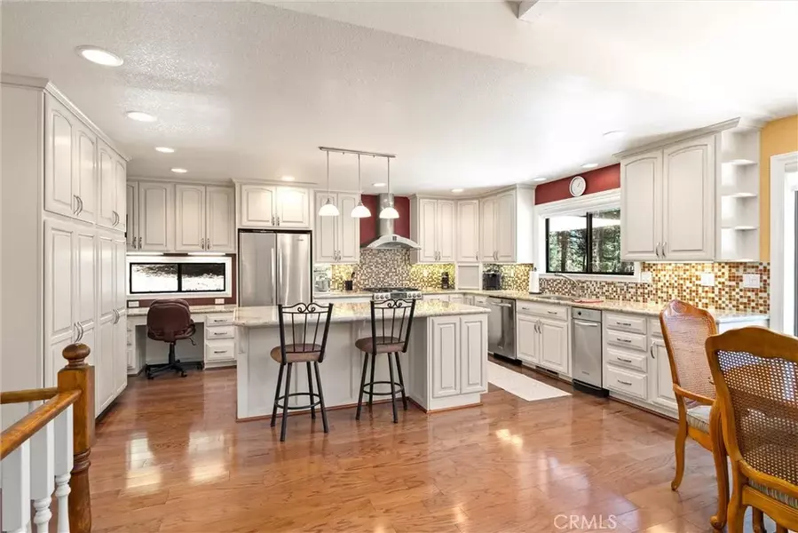 720 E Mountain Ridge Road, Lake Almanor, CA 96137