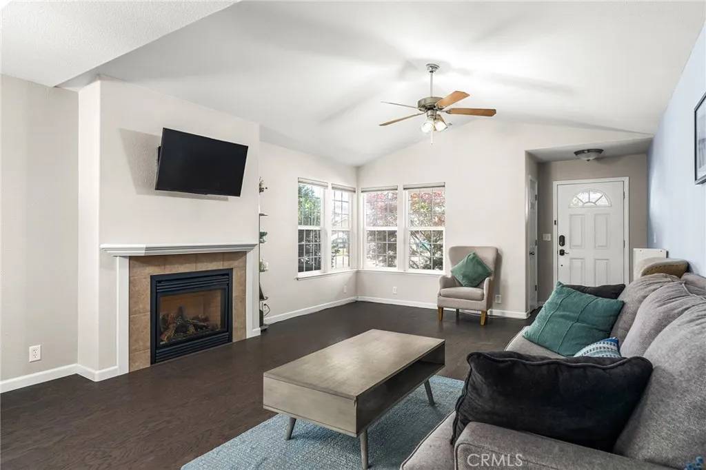 Chico, CA 95973,1377 Lucy Way