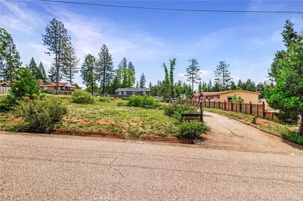 Magalia, CA 95954,6484 Loyola