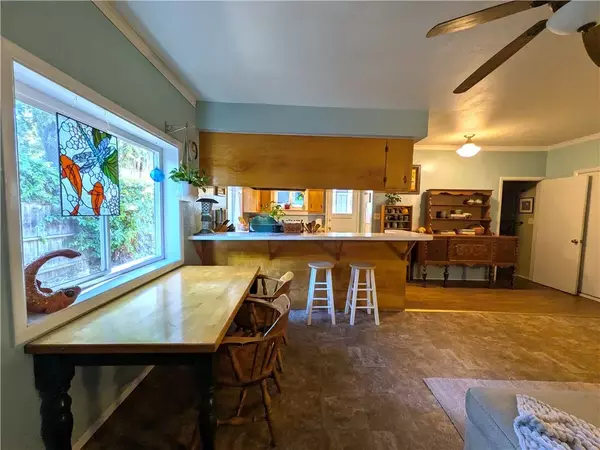 Chico, CA 95928,1220 Broadway