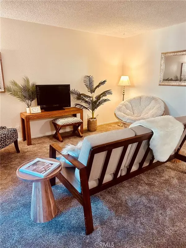 Chico, CA 95926,1412 N Cherry #9