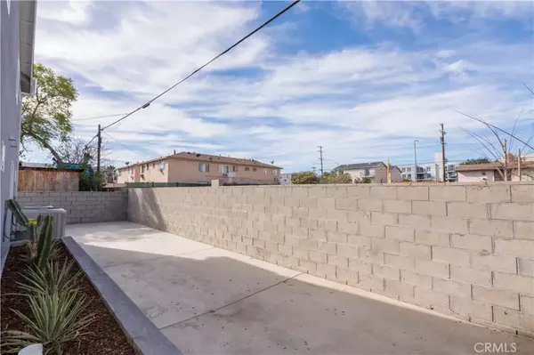 North Hollywood, CA 91601,5239 Auckland Avenue