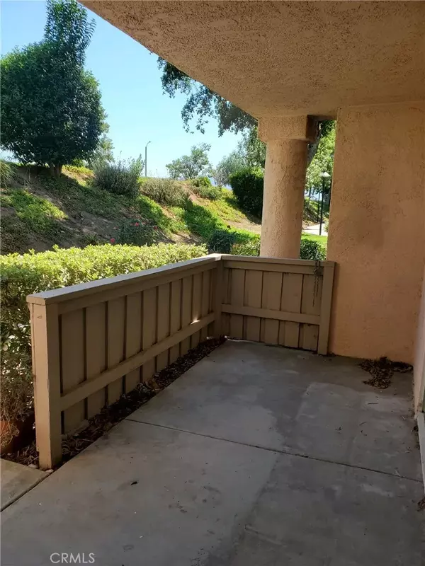 Newhall, CA 91321,24438 Leonard Tree Lane #102