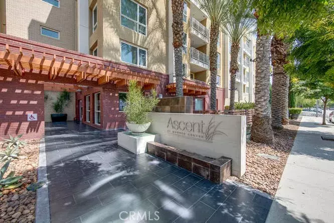 21301 Erwin Street #451, Woodland Hills, CA 91367