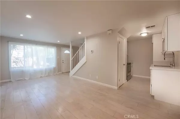 Panorama City, CA 91402,14501 Tupper Street #50