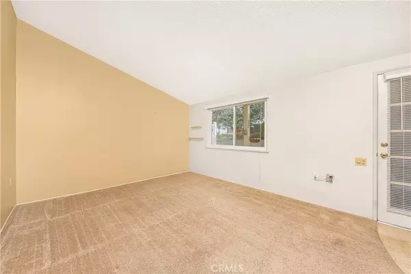 Newhall, CA 91321,26831 Avenue Of The Oaks #D