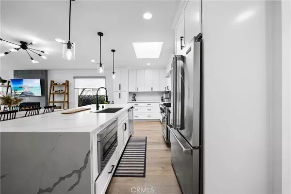 Sherman Oaks, CA 91403,14951 Otsego Street