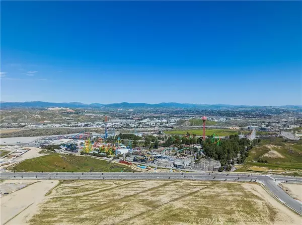 Valencia, CA 91381,26976 Prospector Road #304