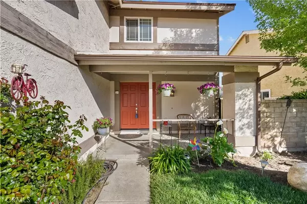 Saugus, CA 91350,27542 Camomile Lane